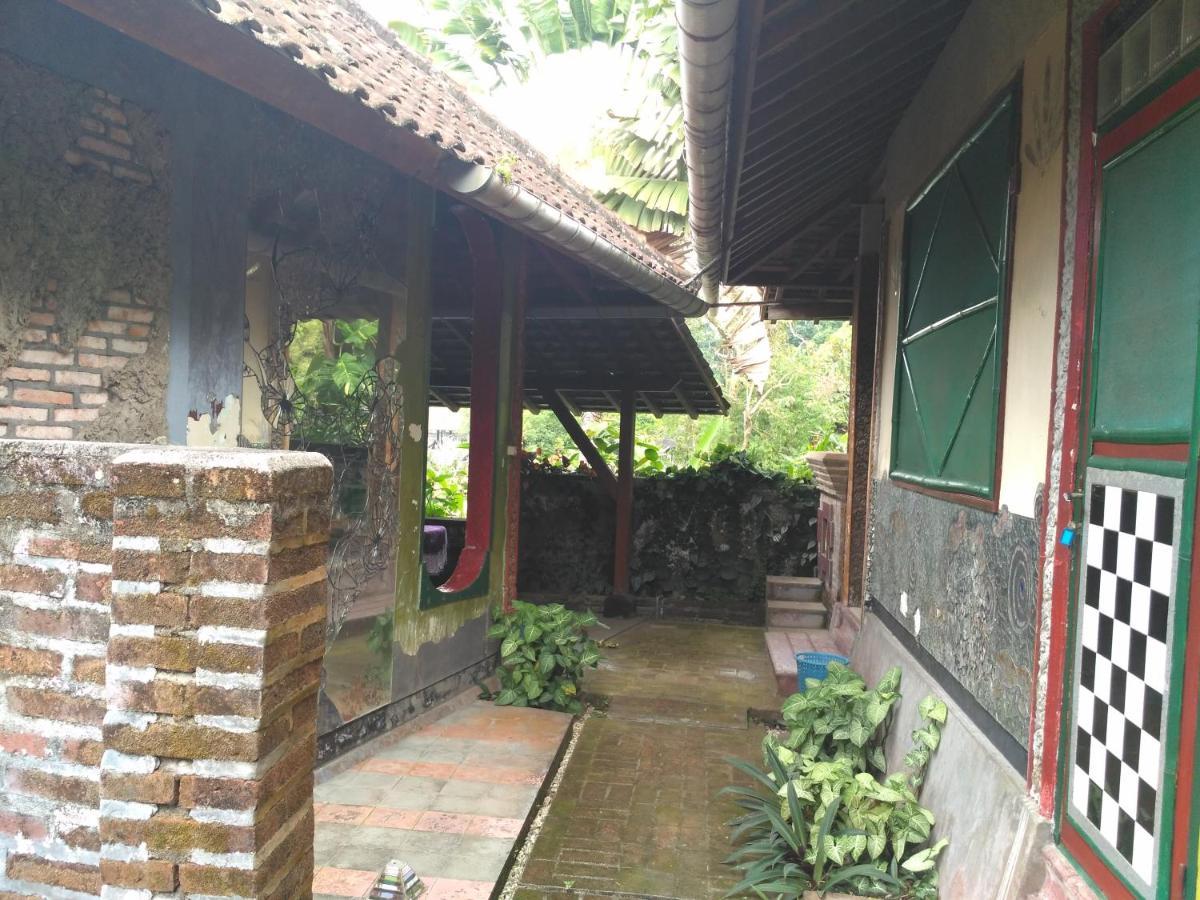 Dhangin Taman Karangasem Exteriör bild