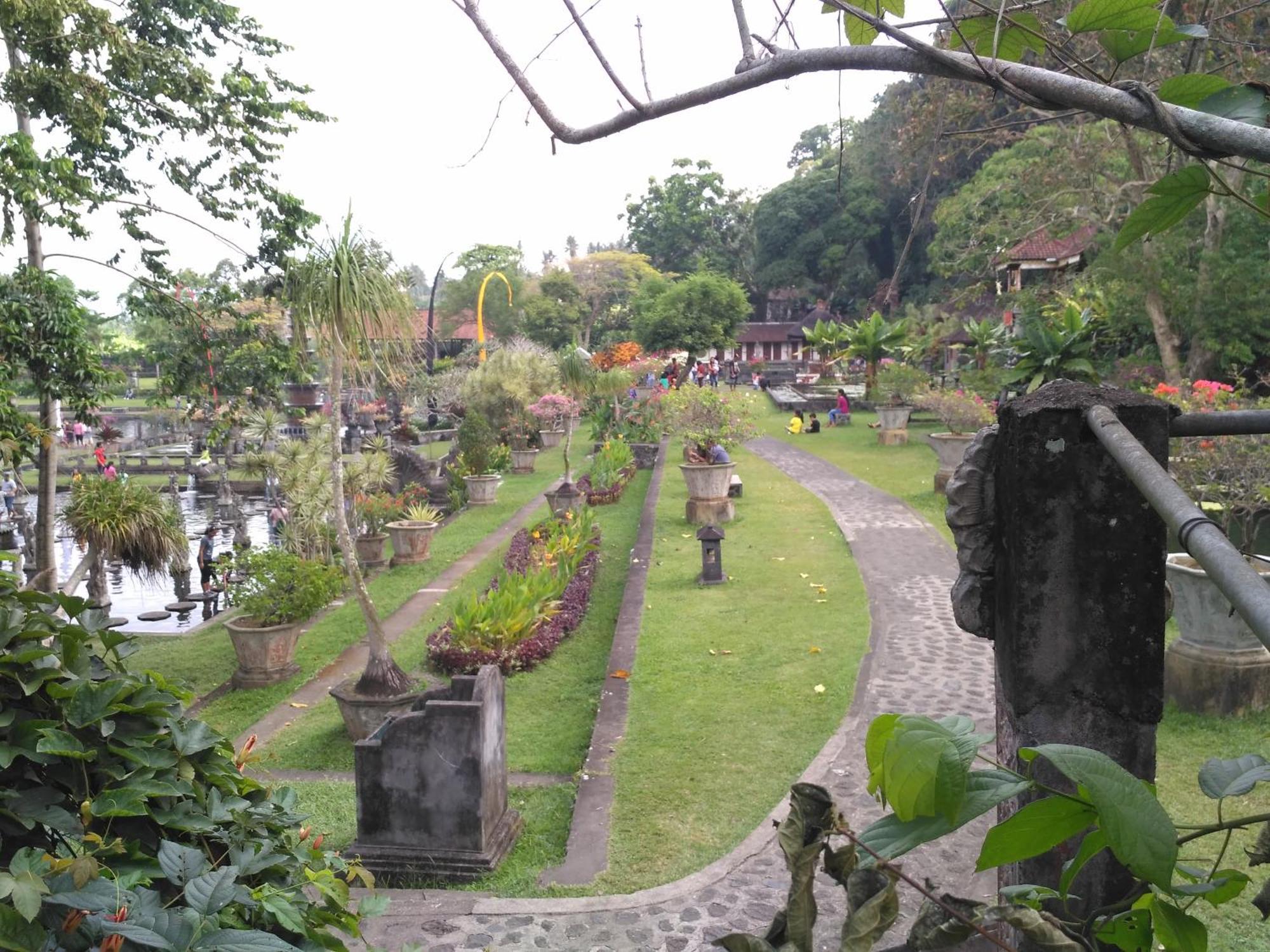 Dhangin Taman Karangasem Exteriör bild