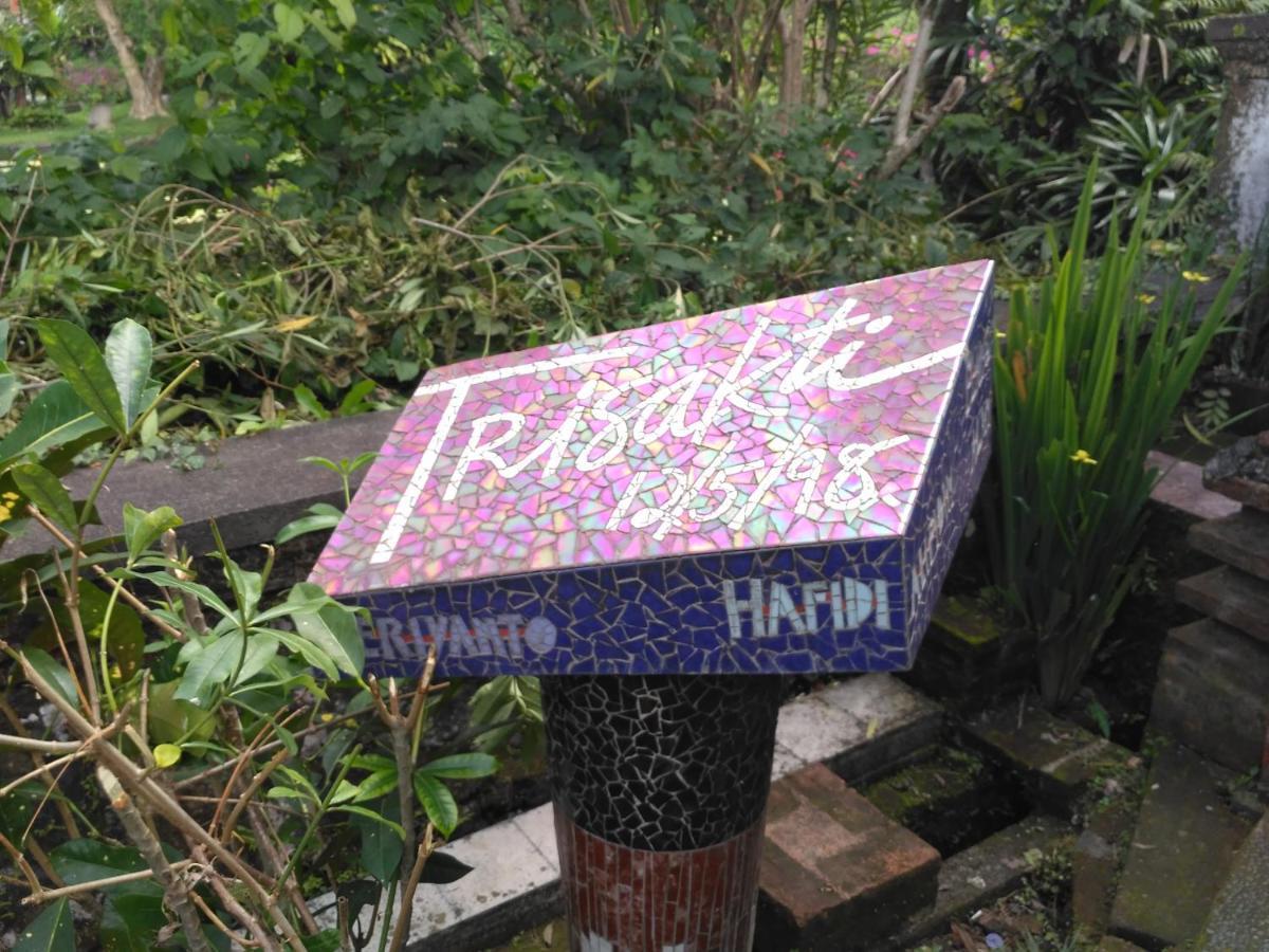 Dhangin Taman Karangasem Exteriör bild